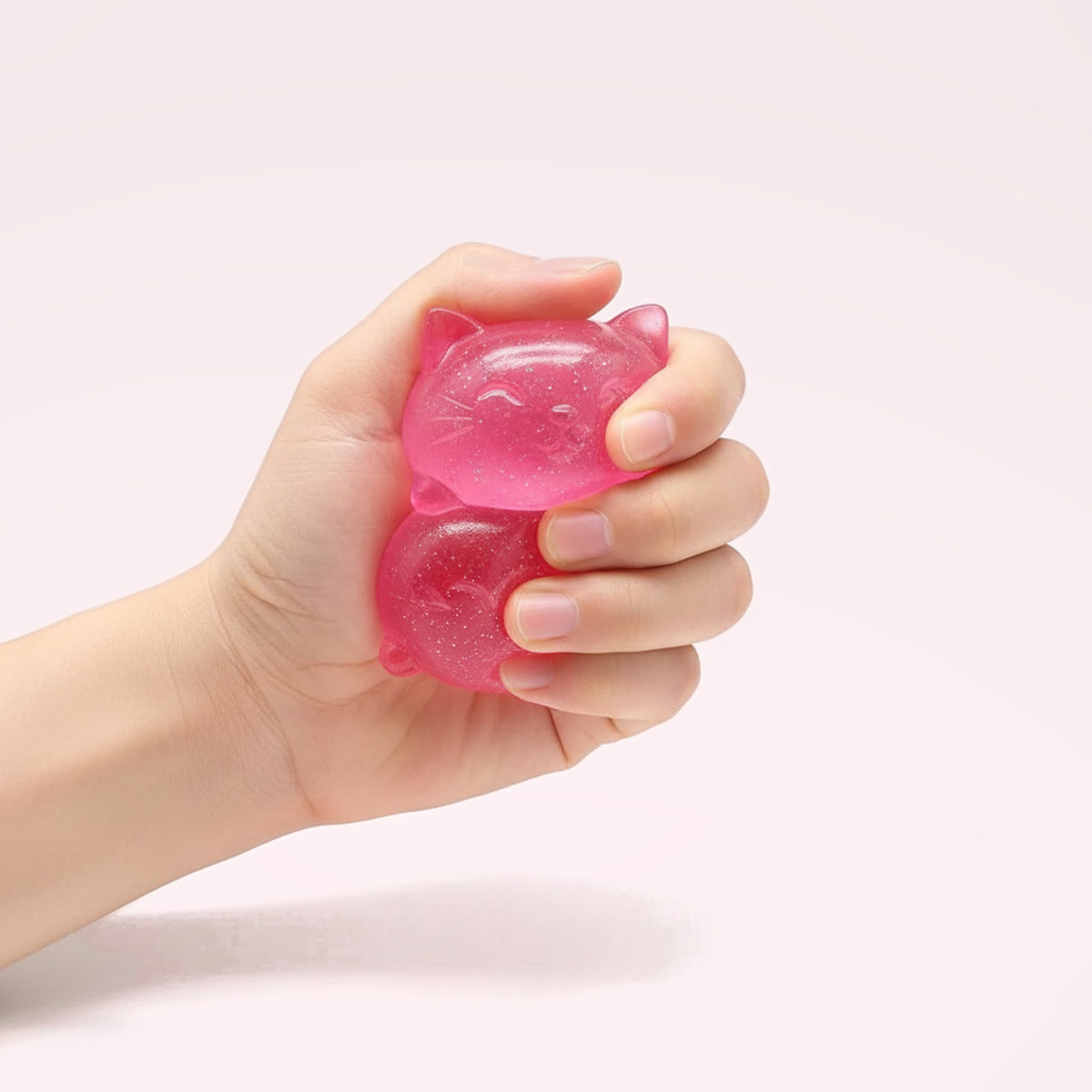 Mini squishy Chat en maltose – en main