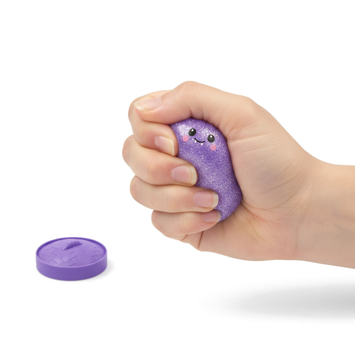 Squishy Brioche Fantôme pieuvre – tenu en main