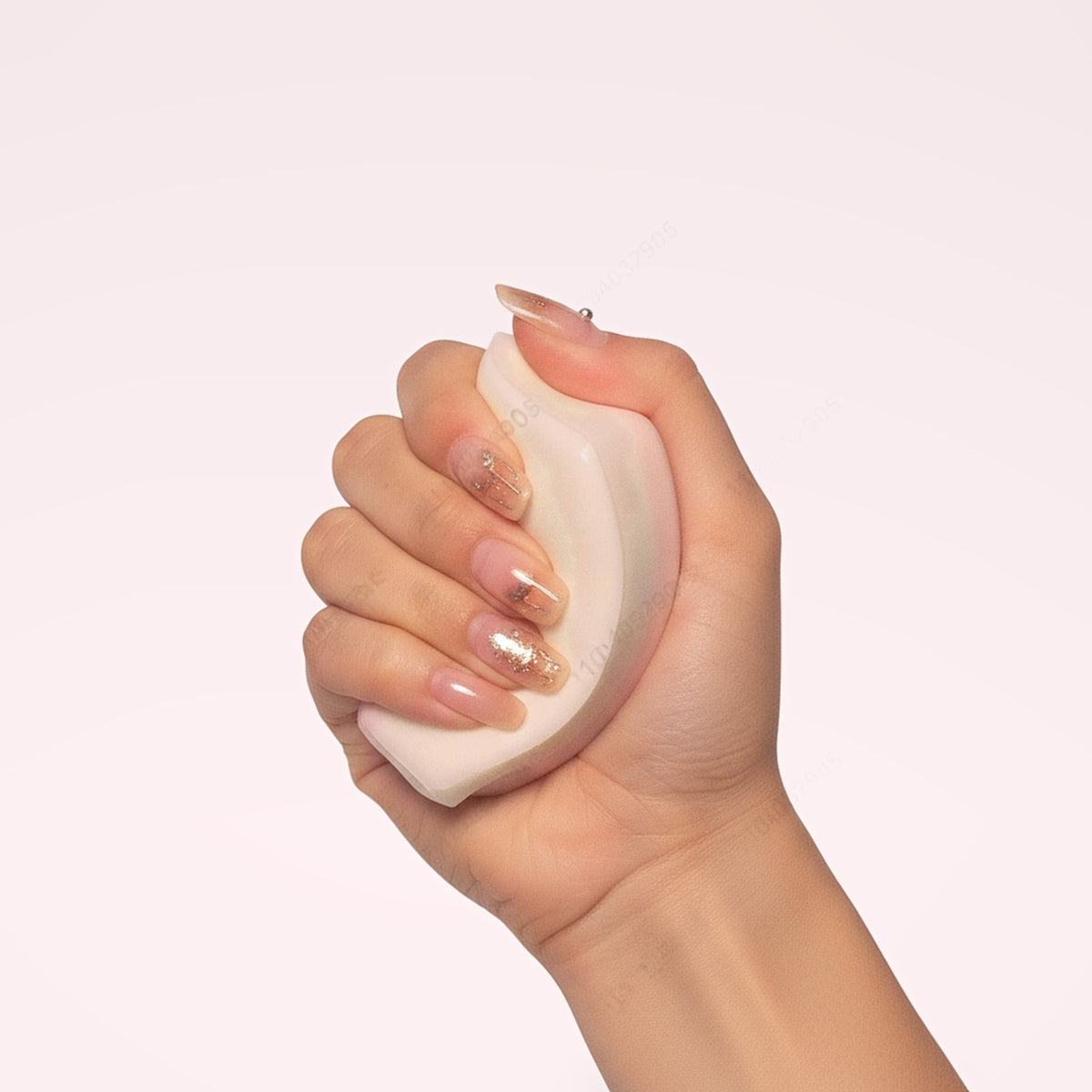 Squishy Gâteau de riz rose double face – en main